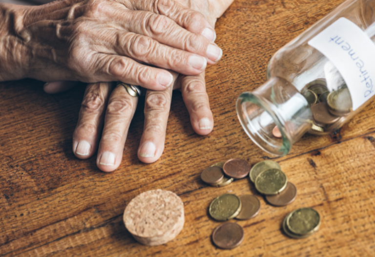 Red Flags Your Senior Loved Ones Needs Help With Finances