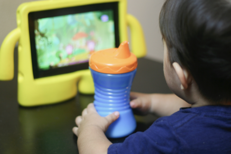 ￼How to Limit Screen Time for Children