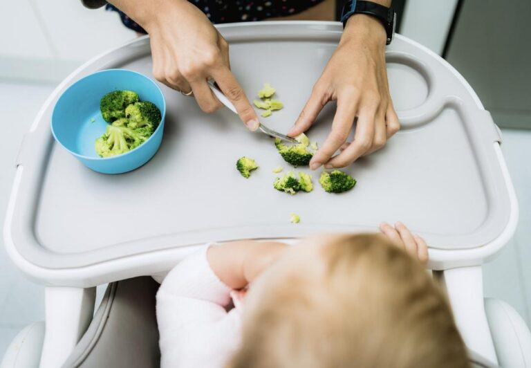 “Weaning Dos and Don’ts: Boost Weaning with 5 Foods, Avoid 5 for Healthy Eating”