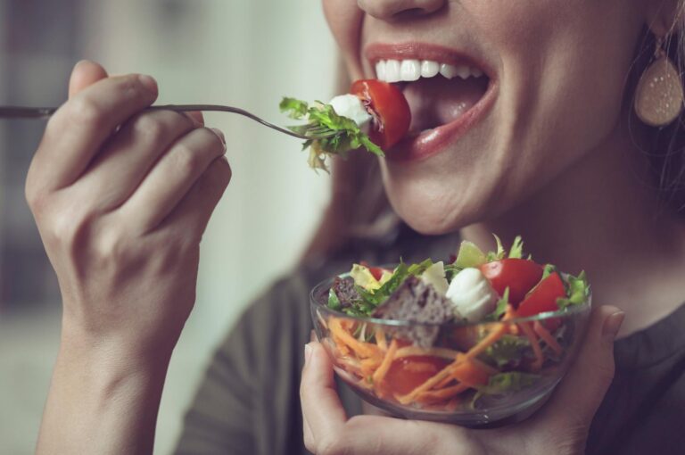 Mindful Eating: Transform Your Relationship with Food for Health and Pleasure